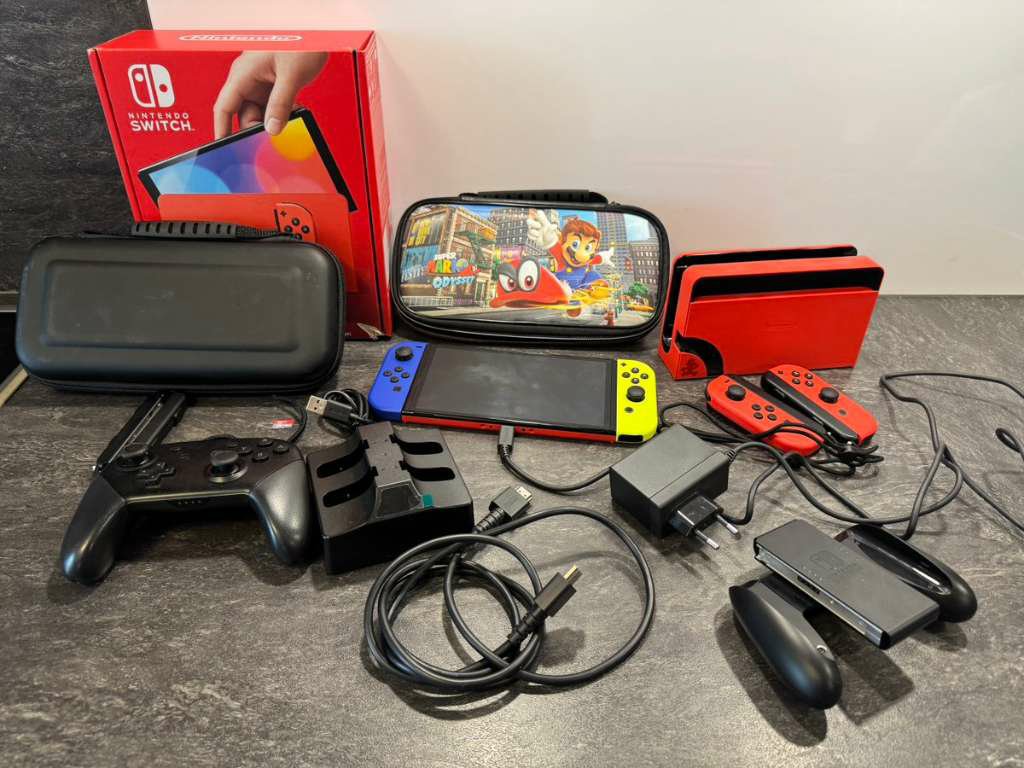 Nintendo Switch OLED – Édition Super Mario (Rouge)