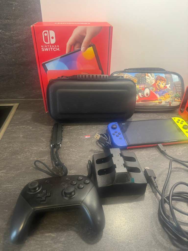Nintendo Switch OLED – Édition Super Mario (Rouge) – Image 6