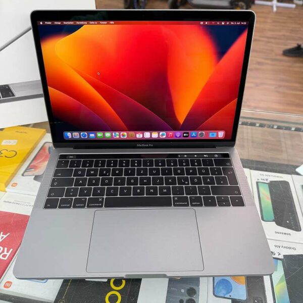 MacBook Pro 13" A1706 - 256 Go / Touch Bar / 8 Go de RAM - Gris sidéral / 3,1 GHz - Comme neuf - Avec boîte - Chargeur inclus