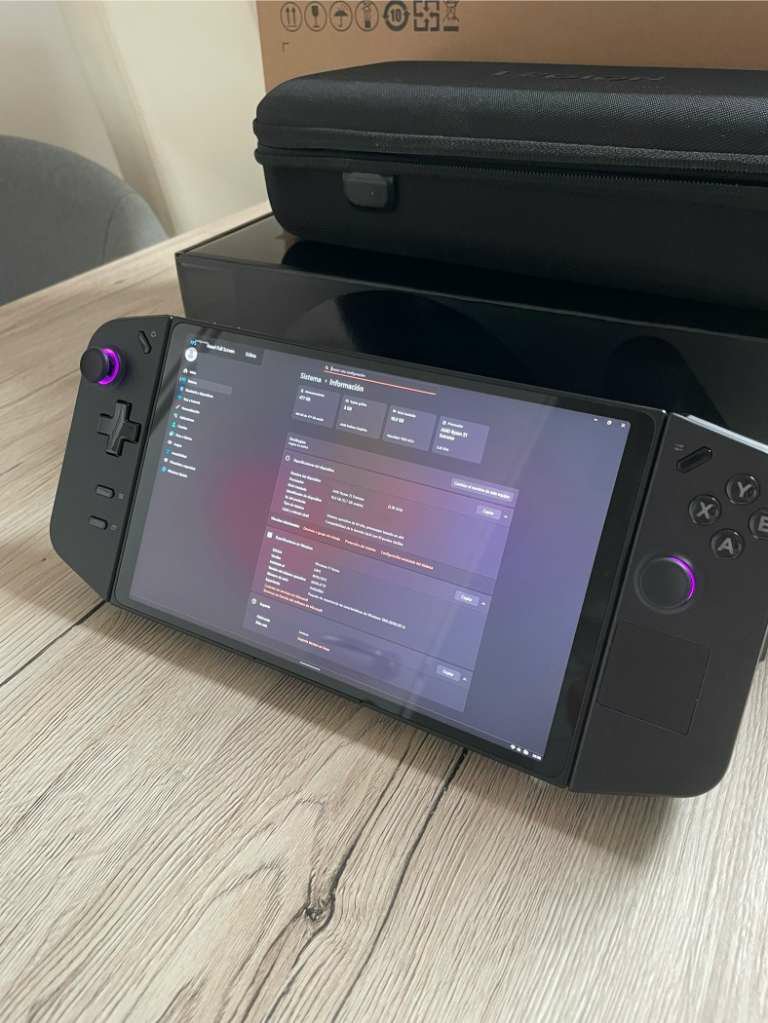 Console Portable Lenovo Legion Go – Écran 8,8" QHD+ 144 Hz – Ryzen Z1 Extreme – 16 Go RAM – 512 Go SSD