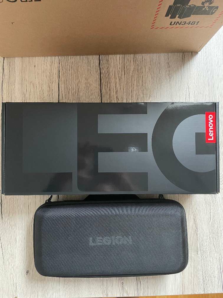 Console Portable Lenovo Legion Go – Écran 8,8" QHD+ 144 Hz – Ryzen Z1 Extreme – 16 Go RAM – 512 Go SSD – Image 3