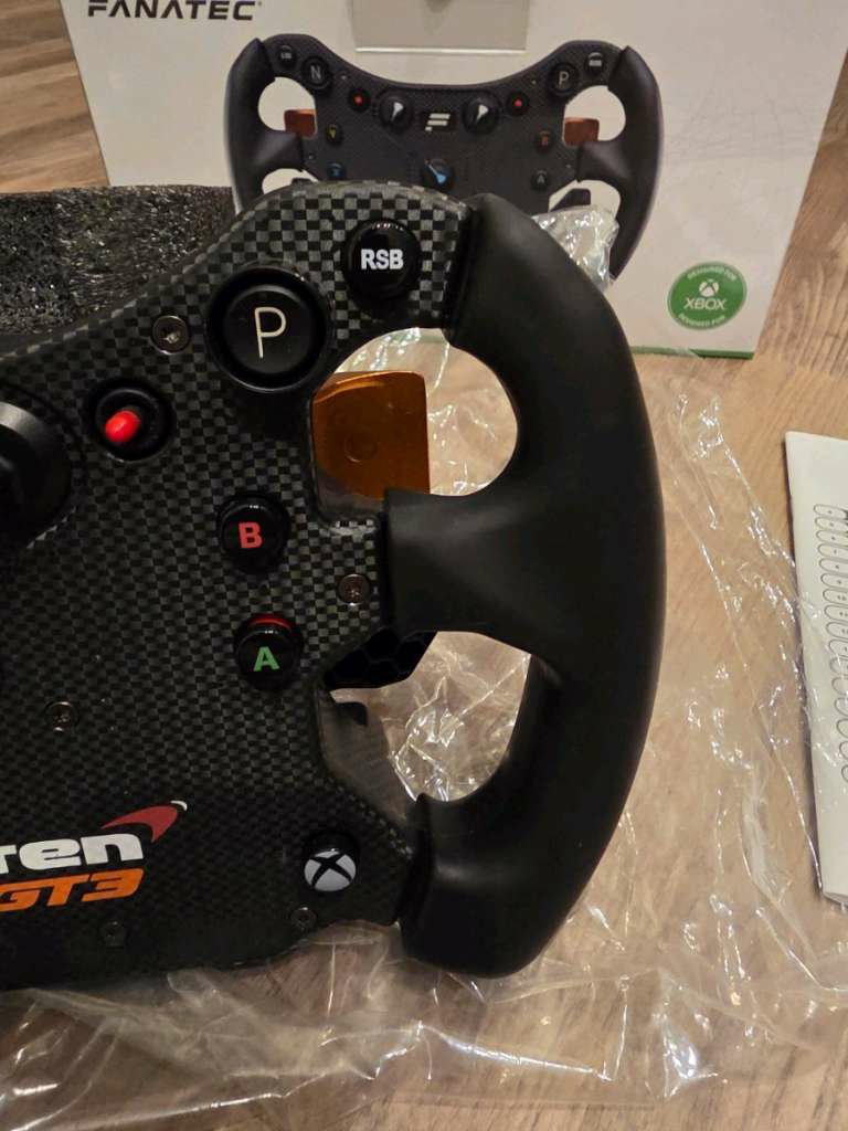 Fanatec McLaren GT3 V2, QR1 – Volant de course professionnel pour simulateurs – Image 4